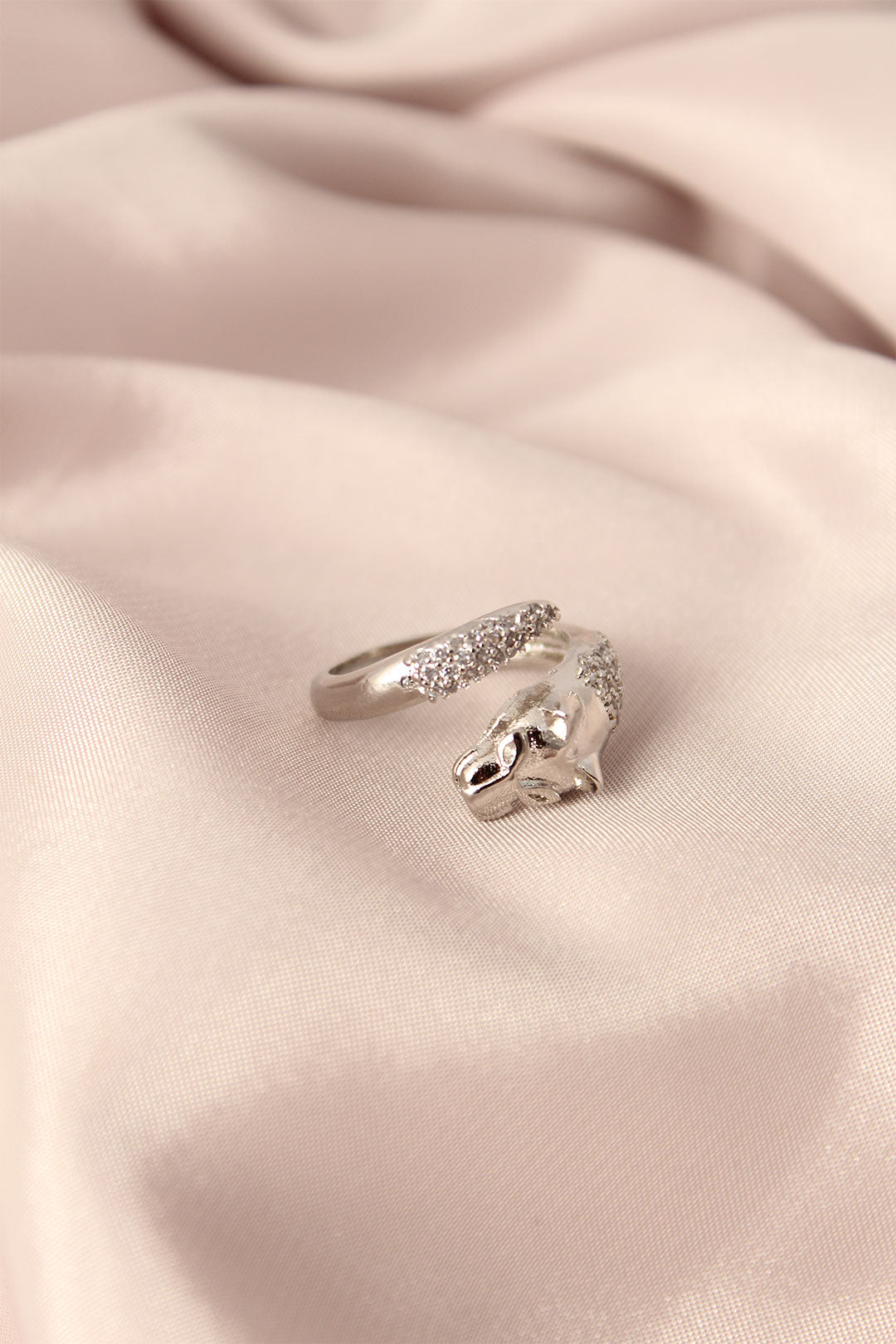 Gümüş Renk Metal Zirkon Taşlı Kaplan Model Ayarlanabilir Kadın Yüzük