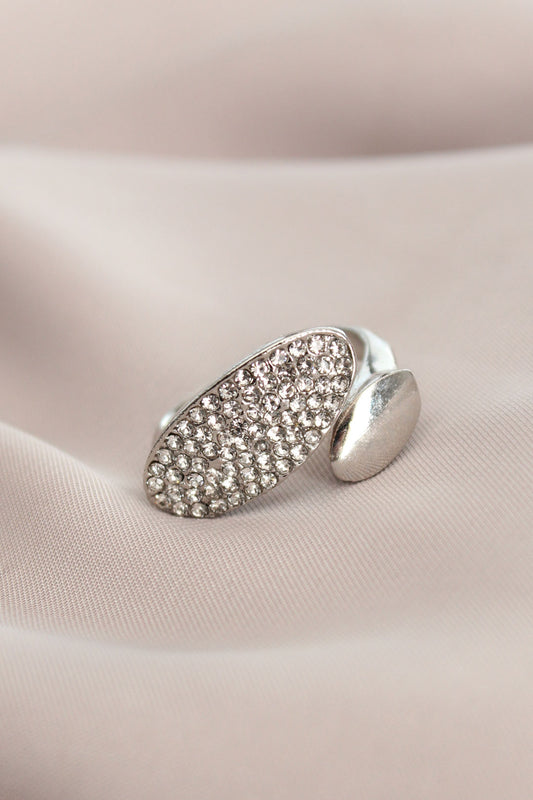 Ayarlanabilir Gümüş Renk Zirkon Taşlı Virgül Yüzük