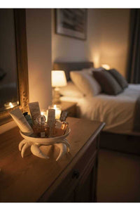 Dekoratif Beyaz Yengeç Kıskaç Tasarım Sunumluk Takı Mum Şeker Vegan Üretim 16 x 16 cm