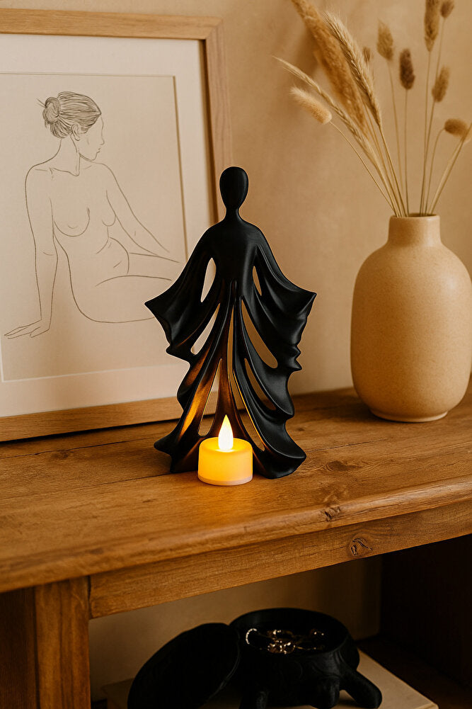 Kadın Figürlü Dekoratif Mumluk, Güç ve Zarafeti Simgeleyen Bohem Tasarım, Reçine, Ev Ofis Dekoru